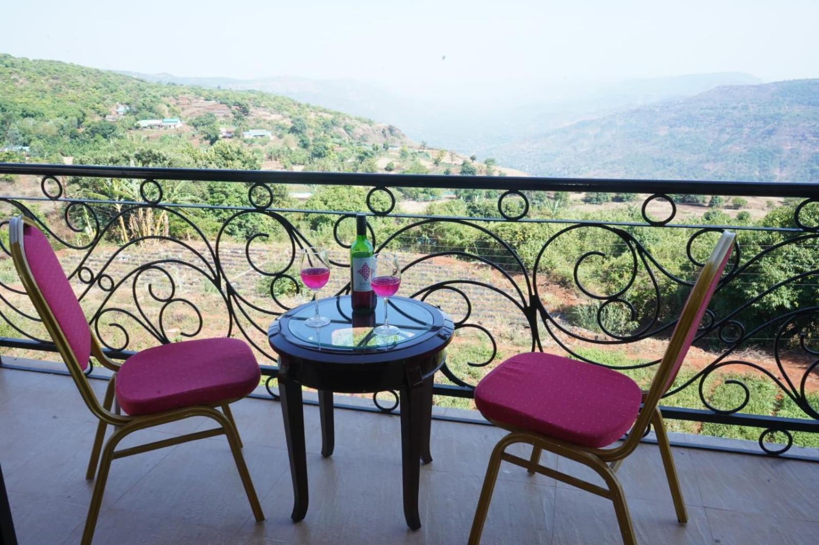 Mahābaleshwar Bulverton Valley Villa מראה חיצוני תמונה